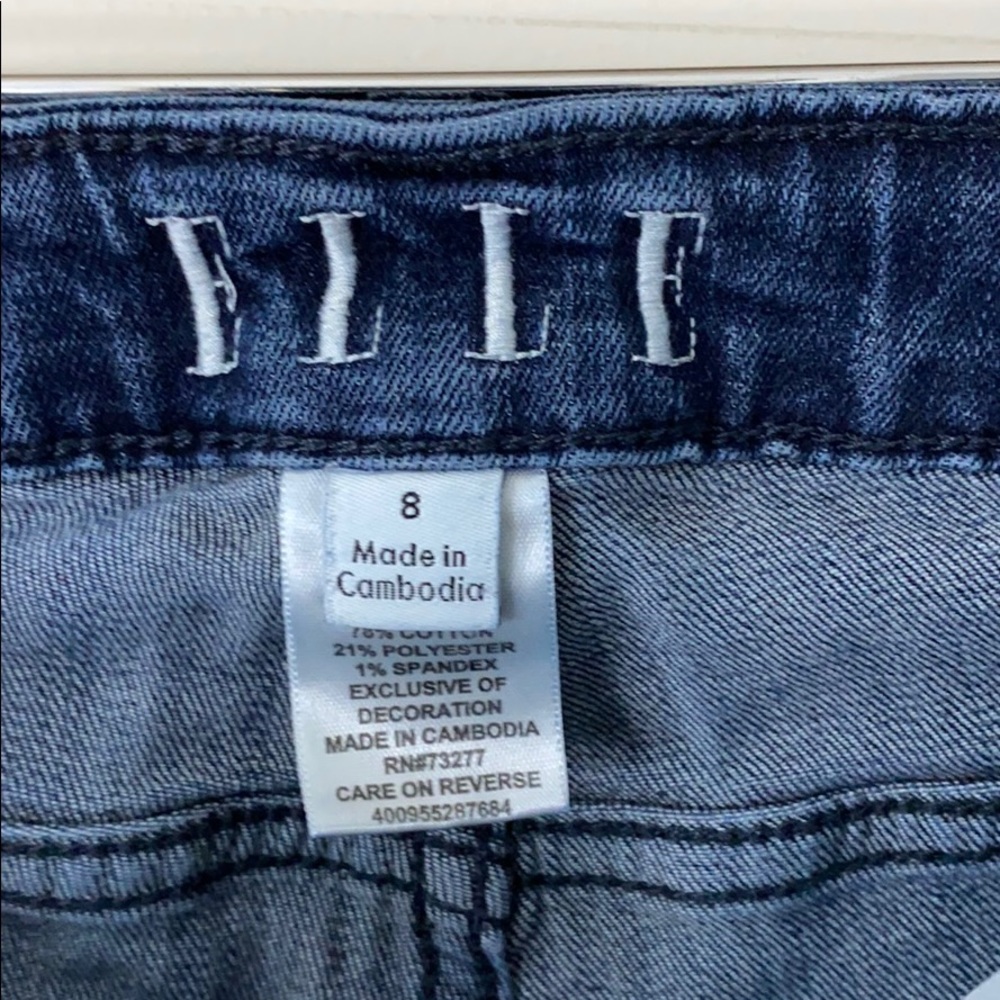Jeans - Picture 2 of 4